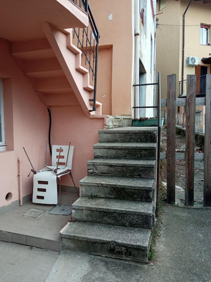 Cute Little Flat With View, 20 Mins To Bgy Airport Pradalunga Exterior foto