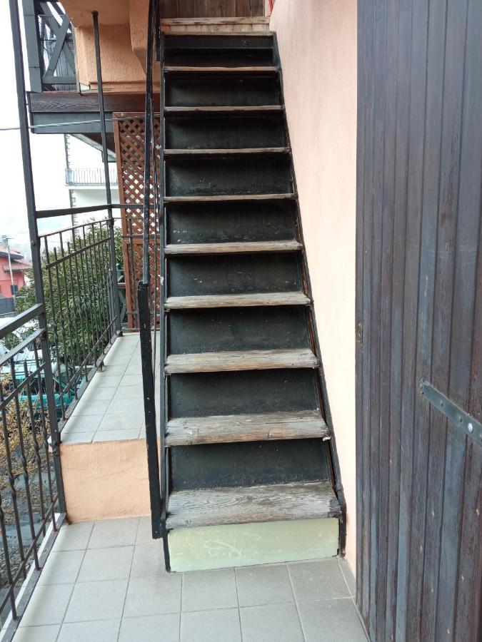 Cute Little Flat With View, 20 Mins To Bgy Airport Pradalunga Exterior foto