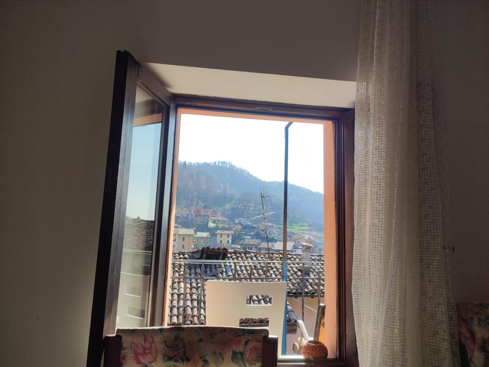 Cute Little Flat With View, 20 Mins To Bgy Airport Pradalunga Exterior foto